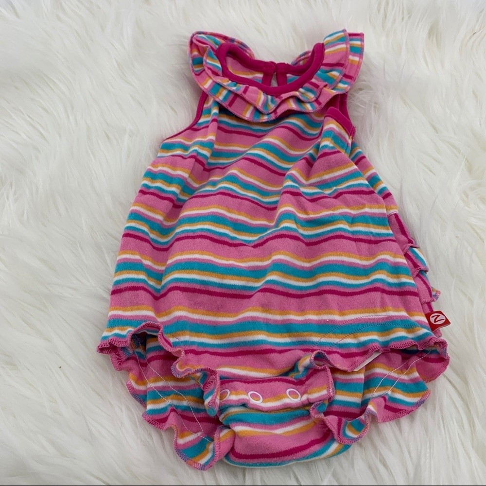 Zutano striped bubble with ruffles - 6 months
